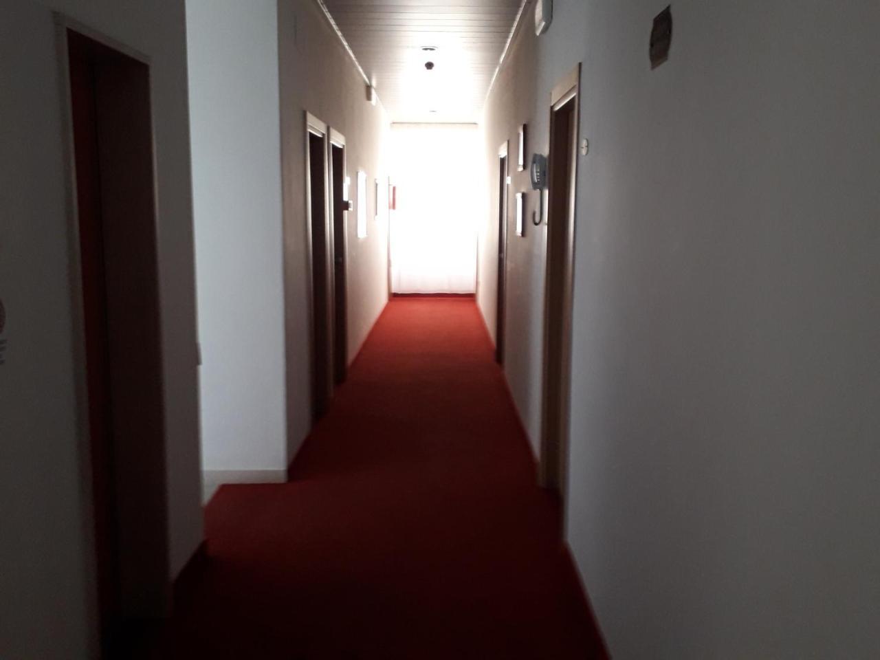 Hotel Lora Rimini Esterno foto